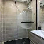Appartement Renove Avec Balcon, Centre Val Thorens, Proche Pistes, 2 Pers, 3 Flocons Argent - Fr-1-637-26 *